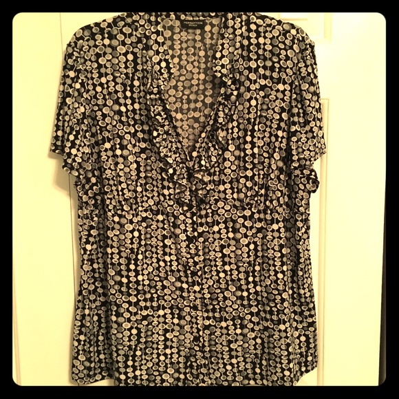 Perceptions Ruffle V Neck Top ~ 1X - Picture 2 of 8